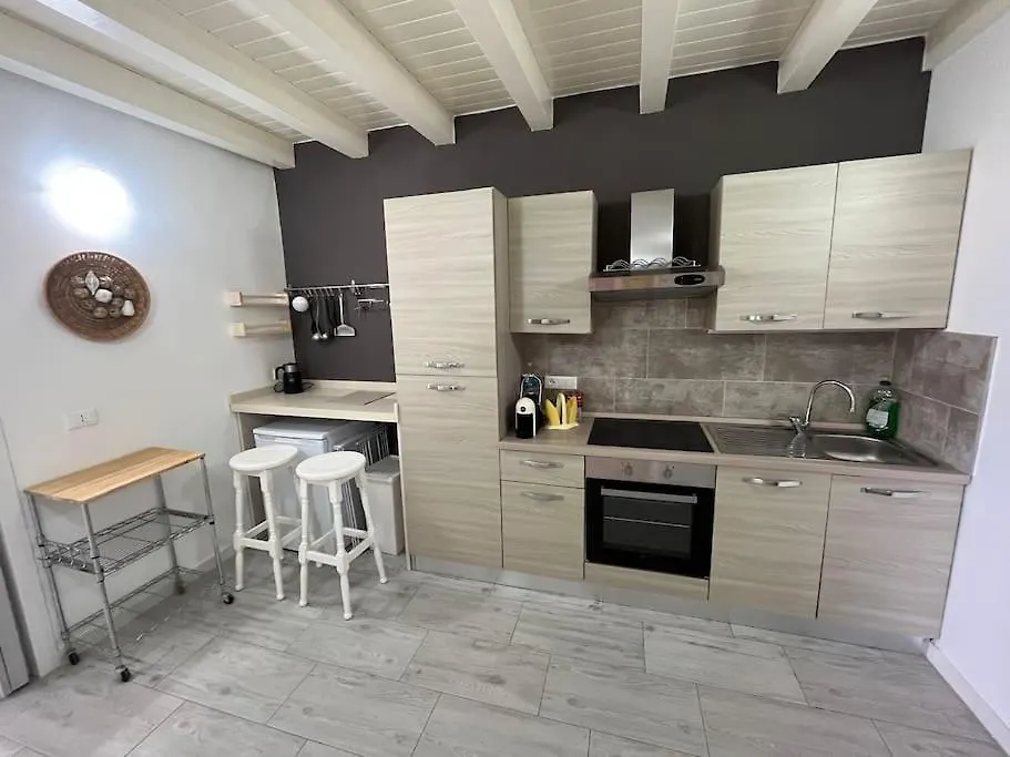 Appartamento Fronte Mare Agnone Bagni Italia